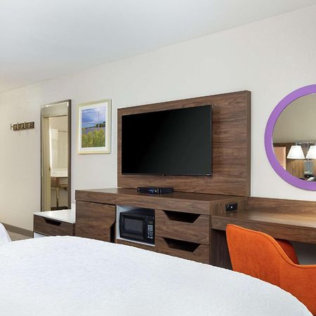 Newly Renovated Hampton Inn Omaha West Lakeside מראה חיצוני תמונה