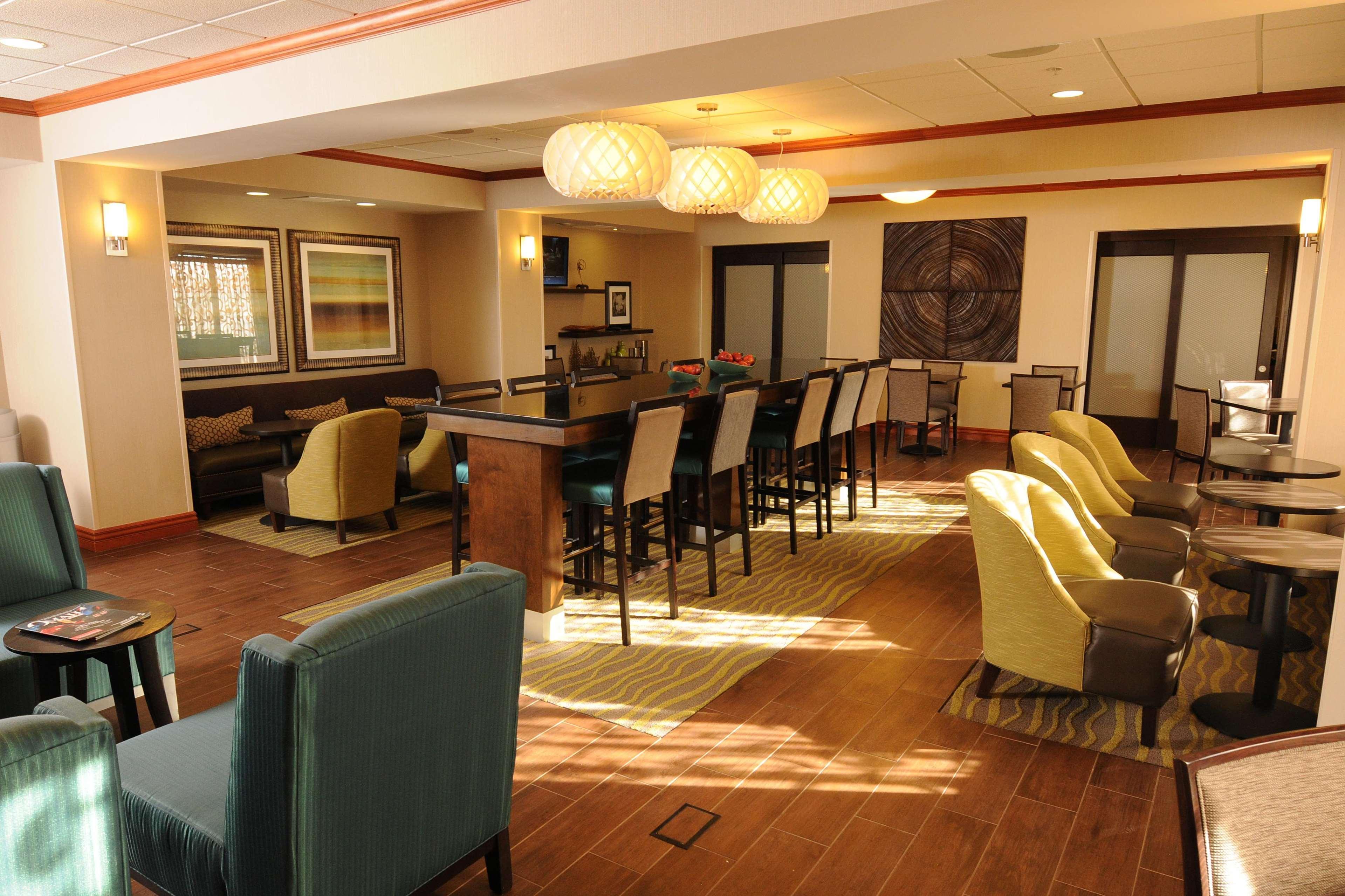 Newly Renovated Hampton Inn Omaha West Lakeside מראה חיצוני תמונה