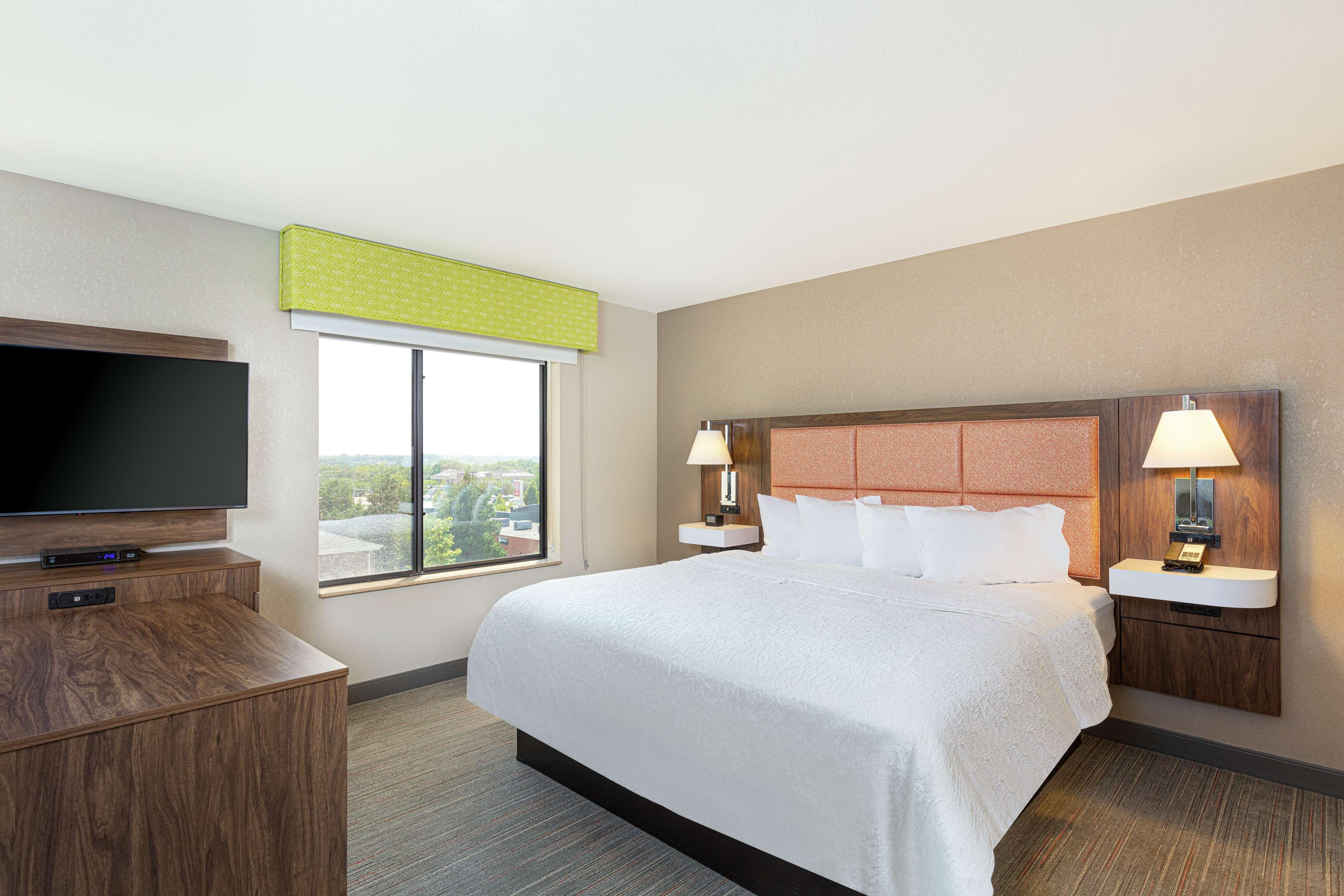 Newly Renovated Hampton Inn Omaha West Lakeside מראה חיצוני תמונה