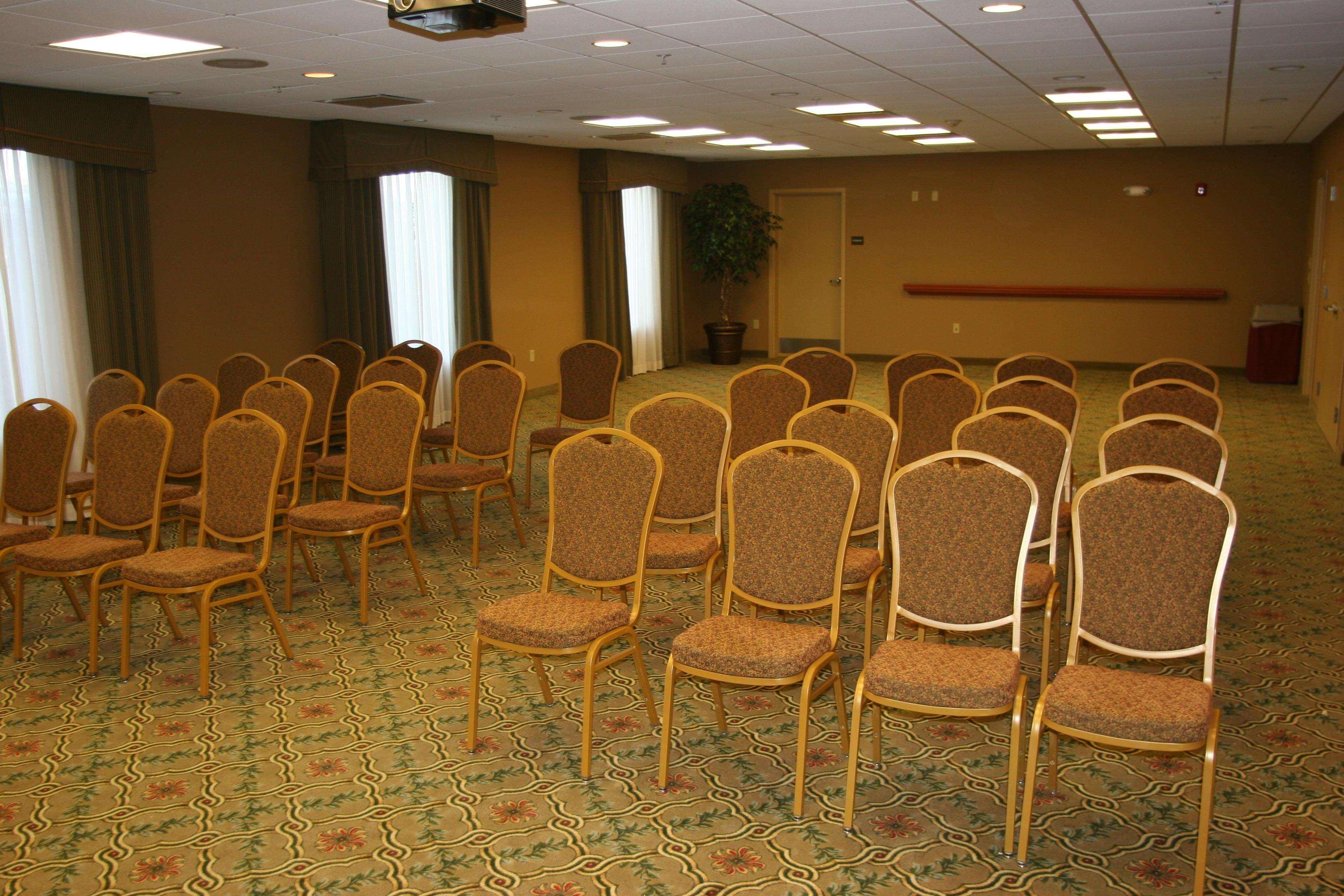 Newly Renovated Hampton Inn Omaha West Lakeside מתקנים תמונה