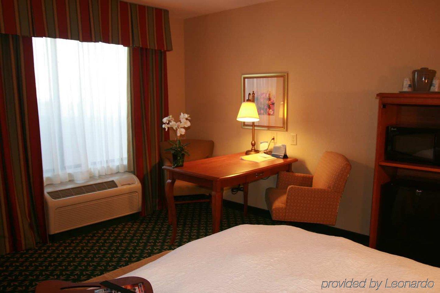 Newly Renovated Hampton Inn Omaha West Lakeside חדר תמונה